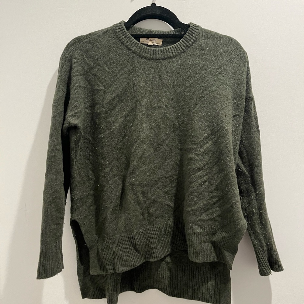 Green Crew Neck Sweater with Asymmetrical Hem